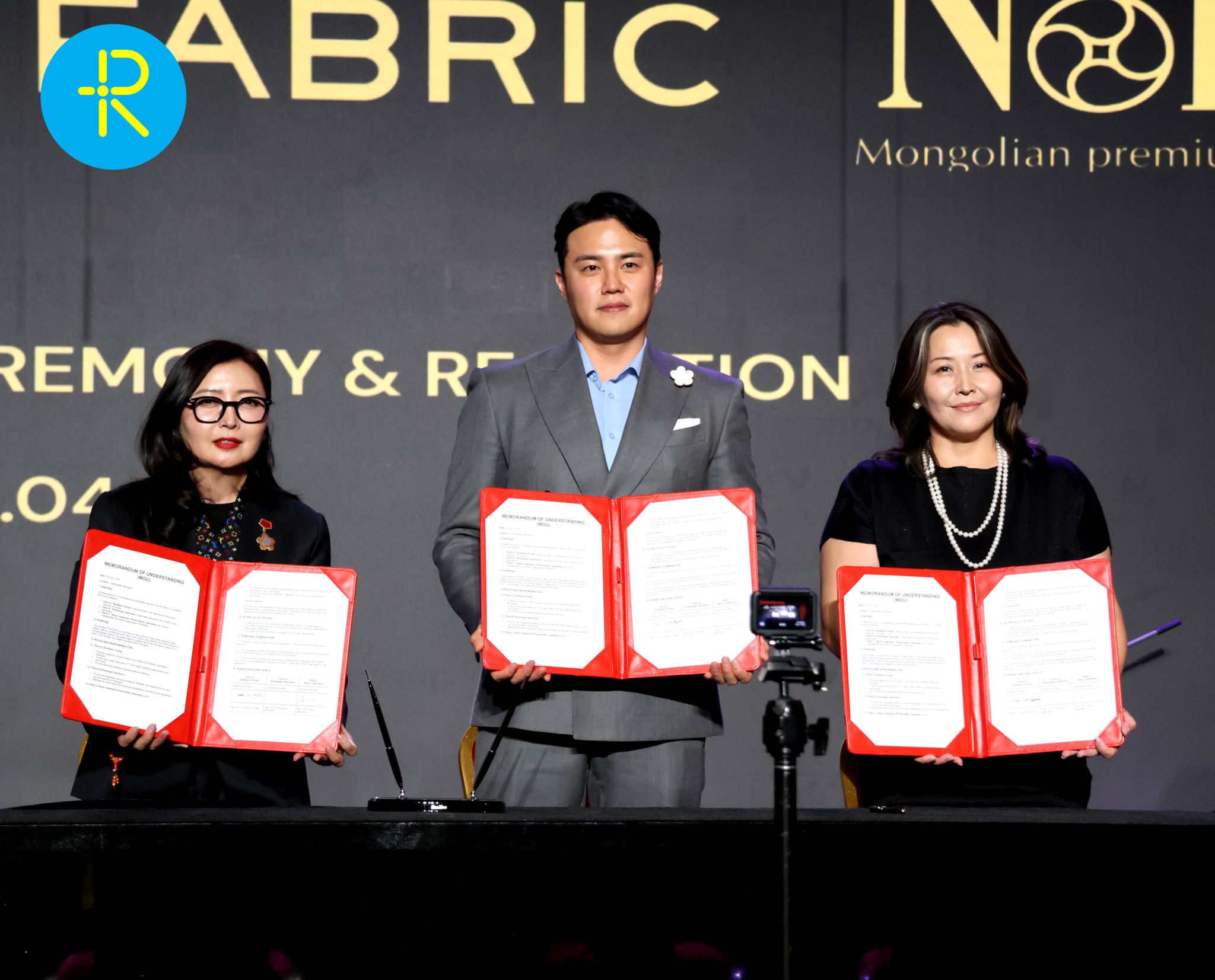 “Nolur Cashmere”-ынхан БНСУ-ын №1 ёслол, хүндэтгэлийн захиалгат хувцасны “Suit fabric” компанитай хамтын ажиллагаагаа эхлүүллээ